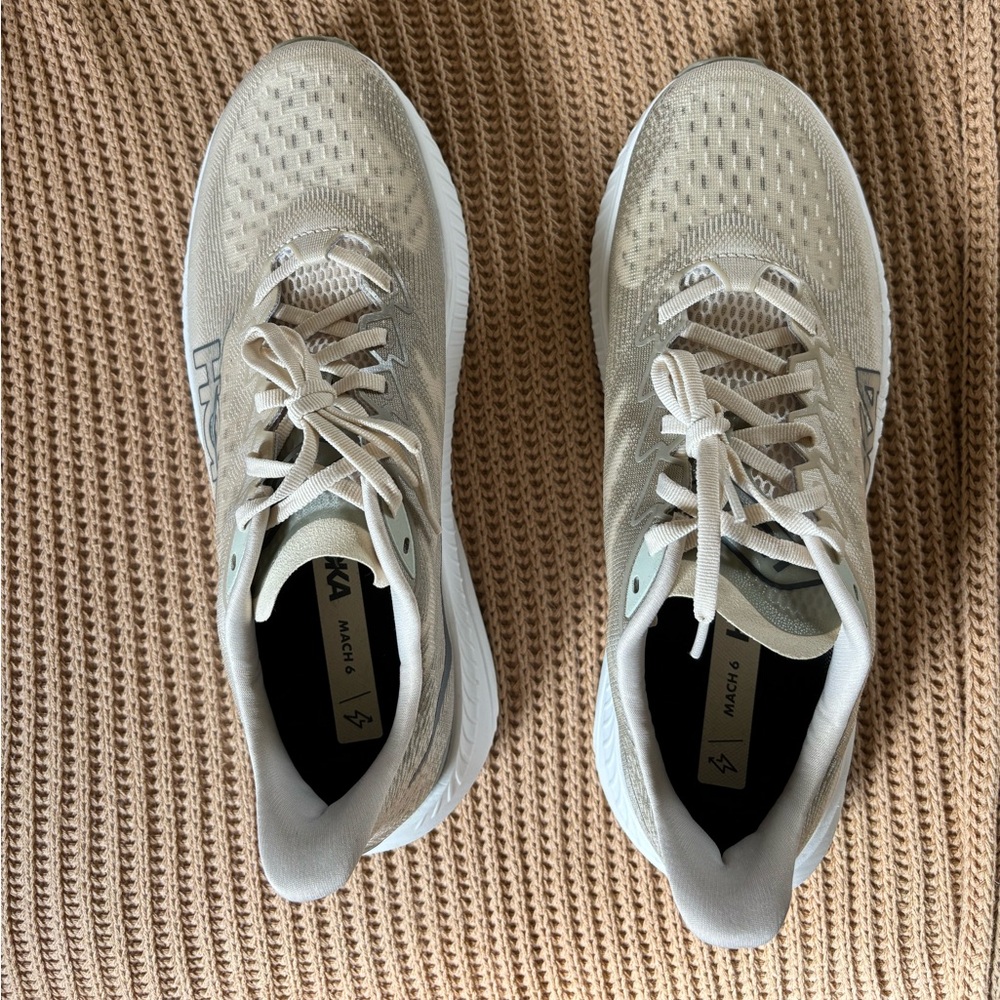 NWOT Hoka Mach 6